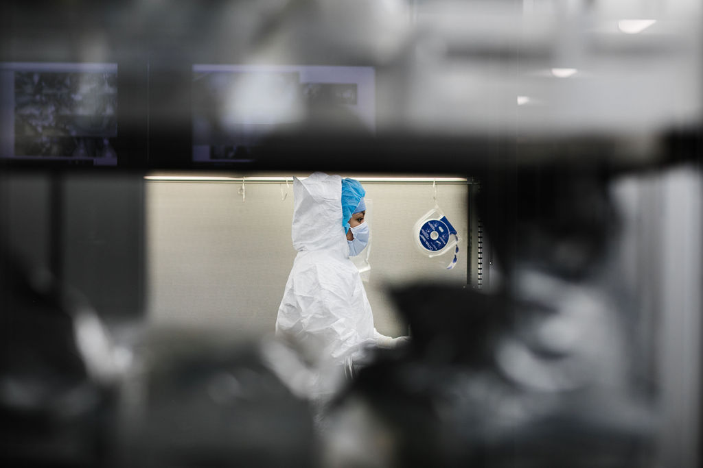 cleanroom connect vertical carousel