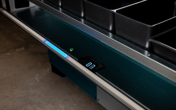 pick confirmation buttons on vertical lift module